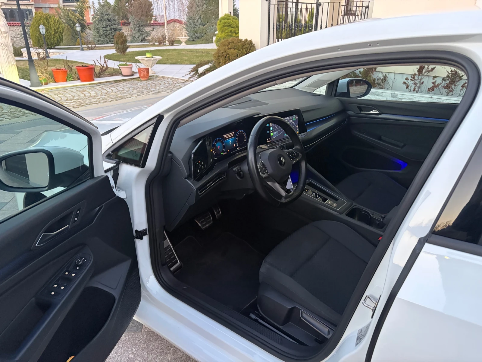 VW Golf 2.0 TDI 150 PS UNITED, снимка 8 - Автомобили и джипове - 53751431