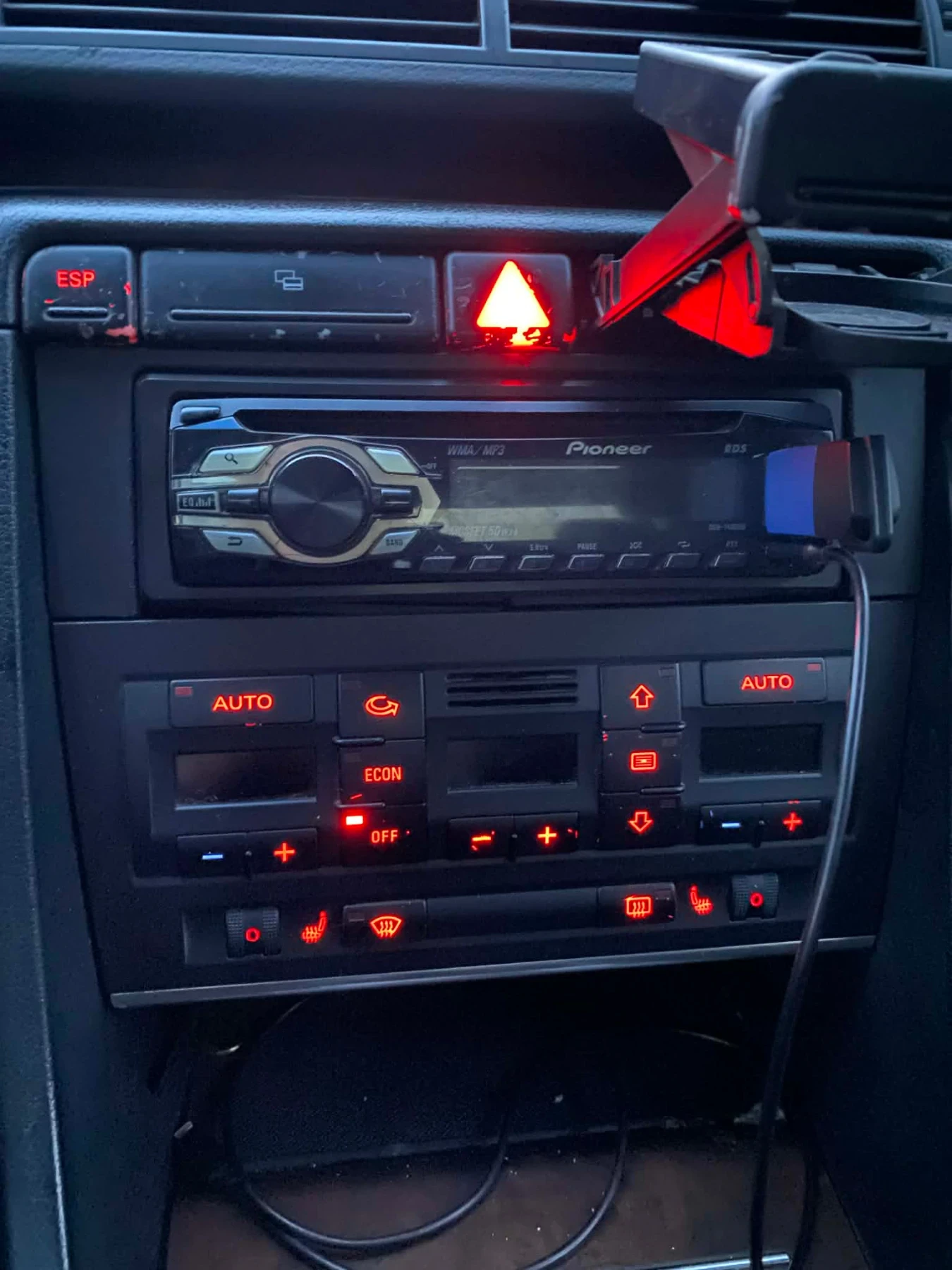 Audi A4, снимка 12 - Автомобили и джипове - 53736905