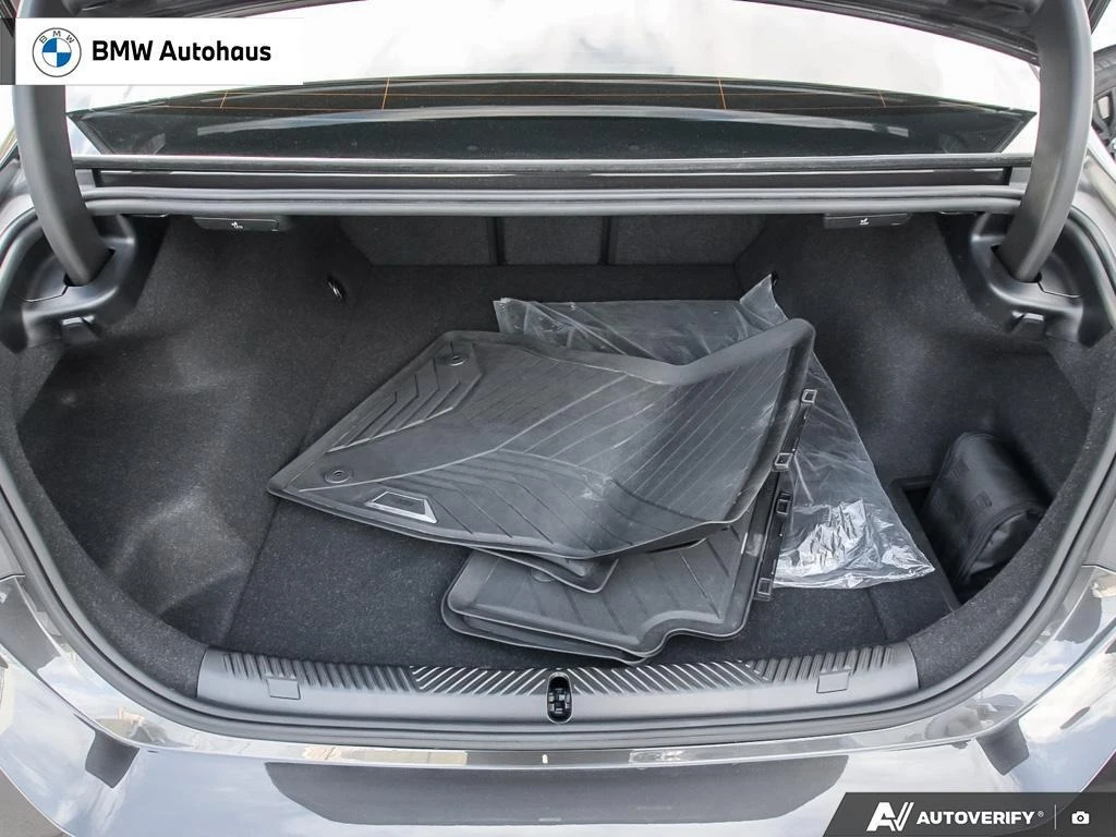 BMW i5 xDrive40 M SPORT PRO С РЕГИСТРАЦИЯ & АВТО КРЕДИТ, снимка 5 - Автомобили и джипове - 53800978