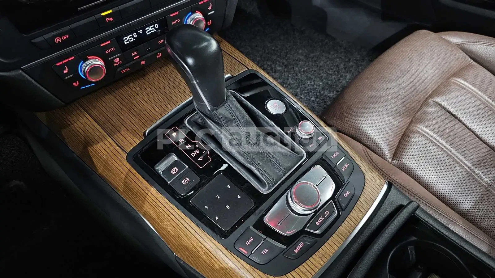 Audi A6 40TDI QUATTRO| ОБДУХ| ПАМЕТ| HUD| вкл.ТЕХНОТЕСT, снимка 9 - Автомобили и джипове - 54595366