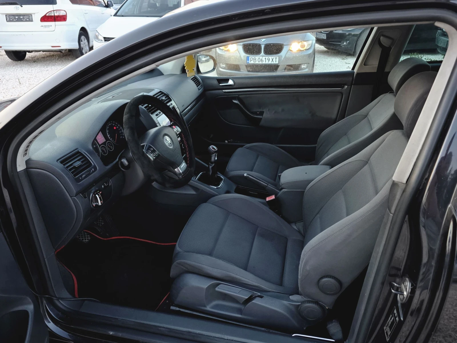 VW Golf 2.0TDI GT, снимка 14 - Автомобили и джипове - 55089413