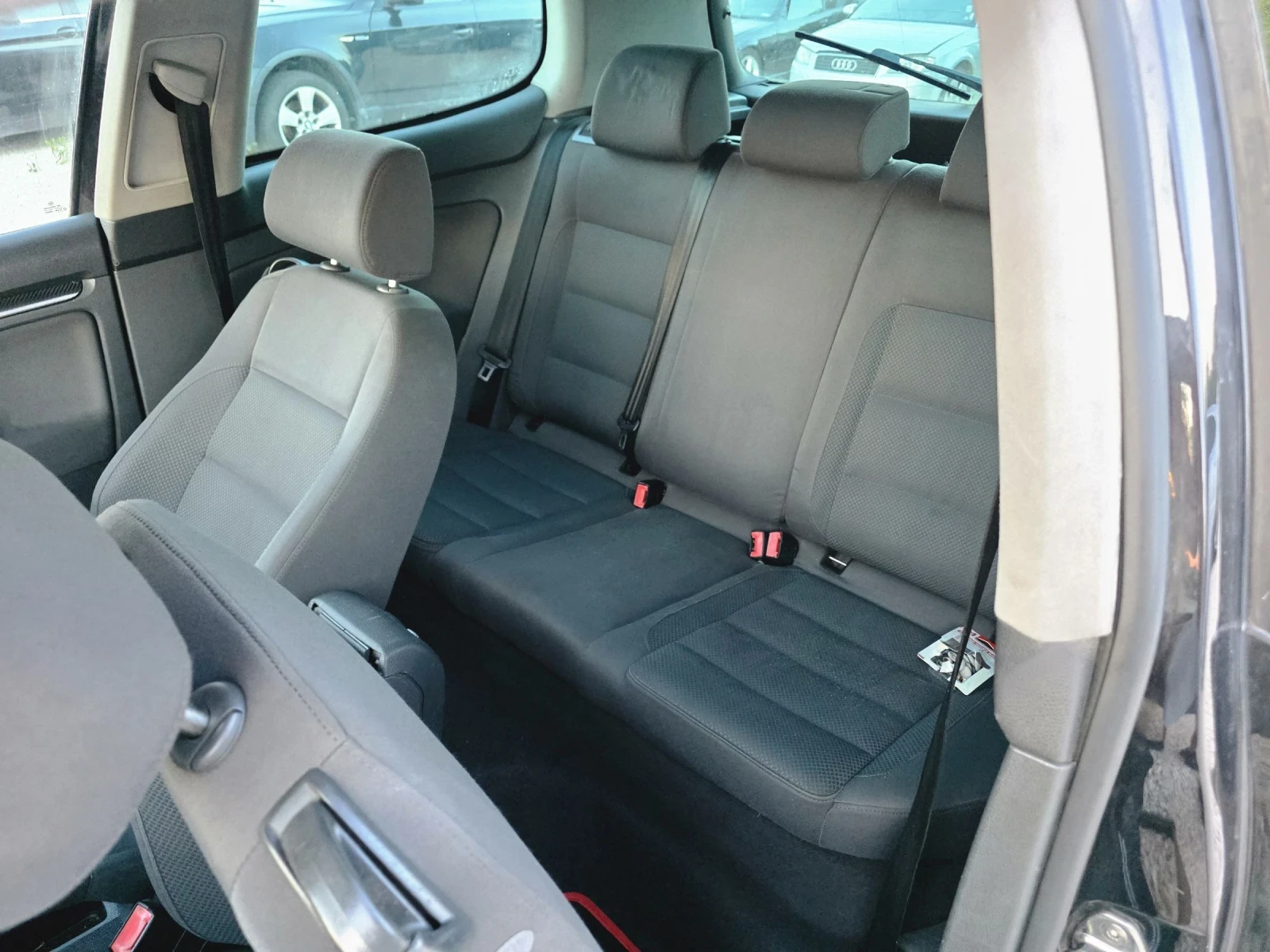 VW Golf 2.0TDI GT, снимка 15 - Автомобили и джипове - 55089413