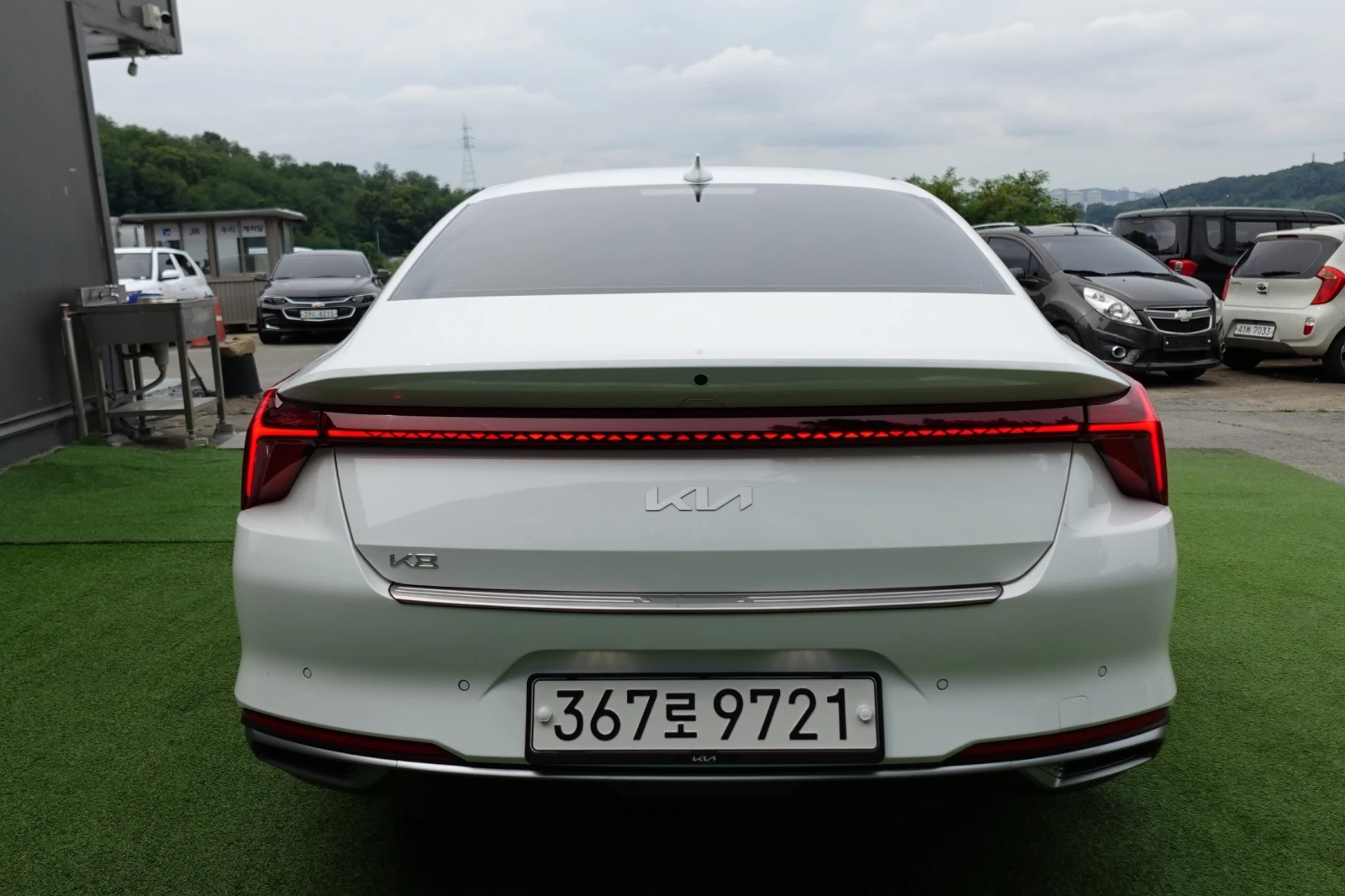Kia K8 ФАБРИЧНА ГАЗ* ПОДГРЕВИ* ОБДУХ* МАСАЖИ, снимка 3 - Автомобили и джипове - 55146392