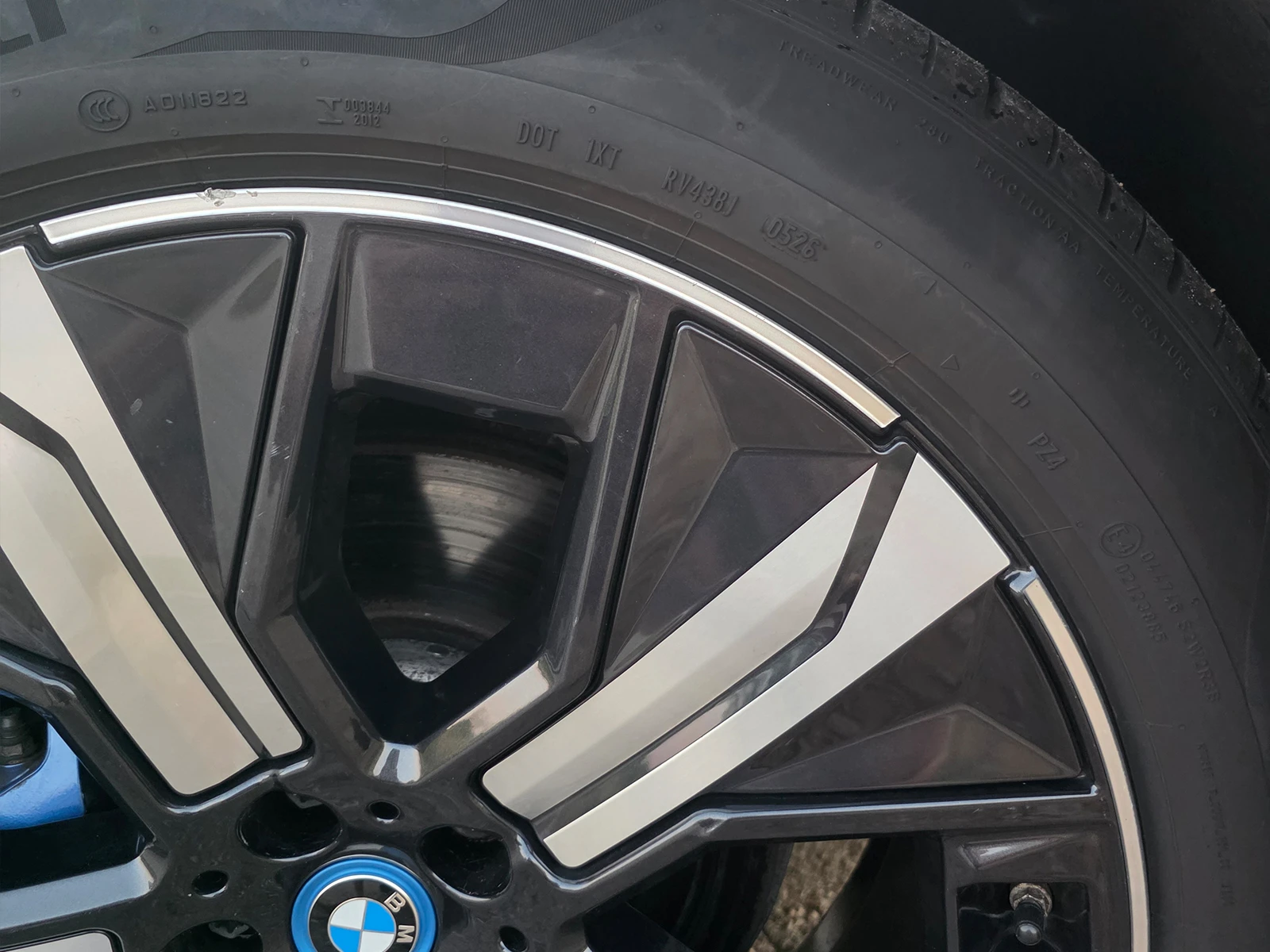 BMW iX Head up/Harman/Skylounge/Laser/Mokka/M Style, снимка 9 - Автомобили и джипове - 55496610