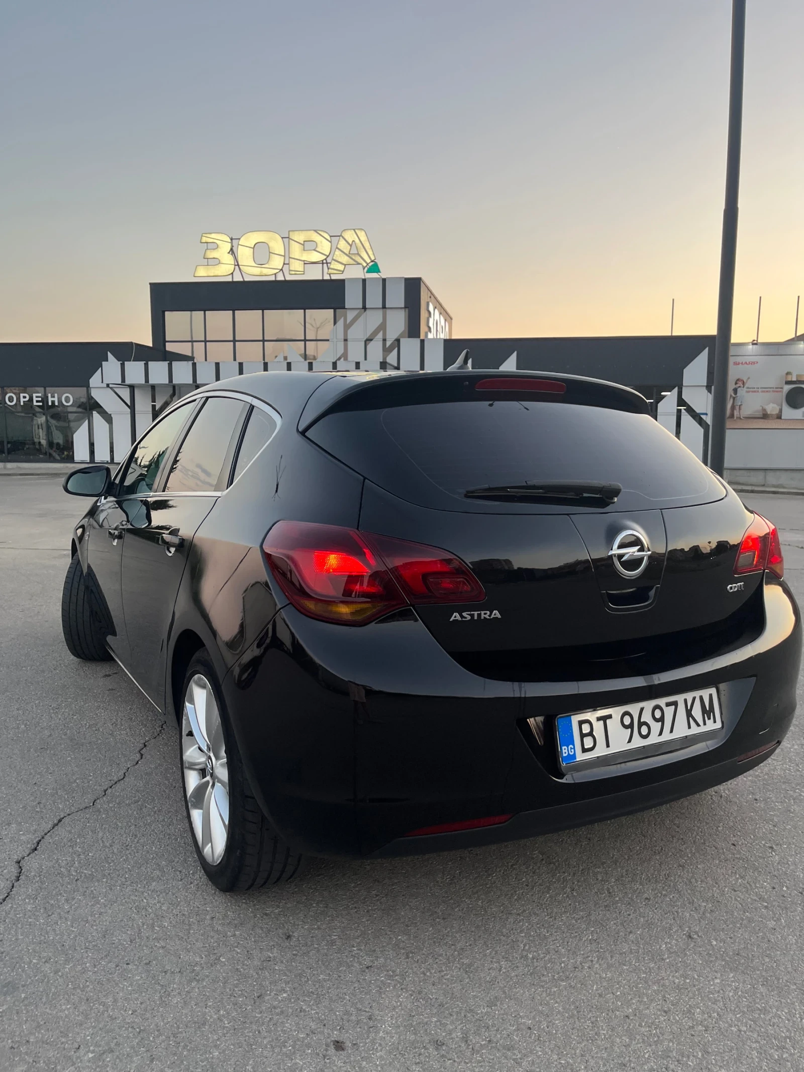 Opel Astra, снимка 6 - Автомобили и джипове - 55768175