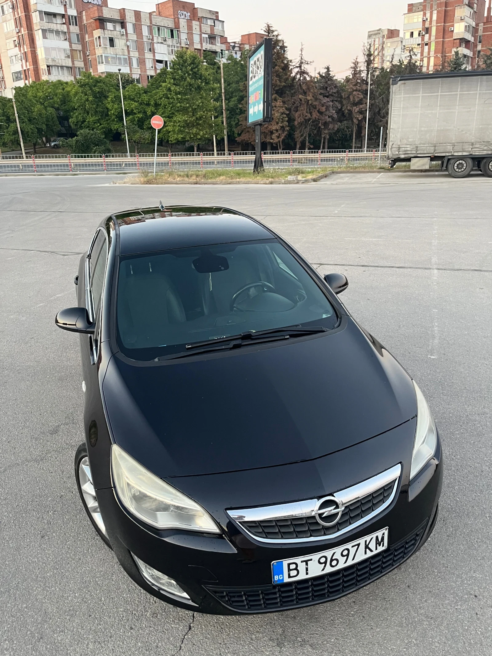 Opel Astra, снимка 4 - Автомобили и джипове - 55768175