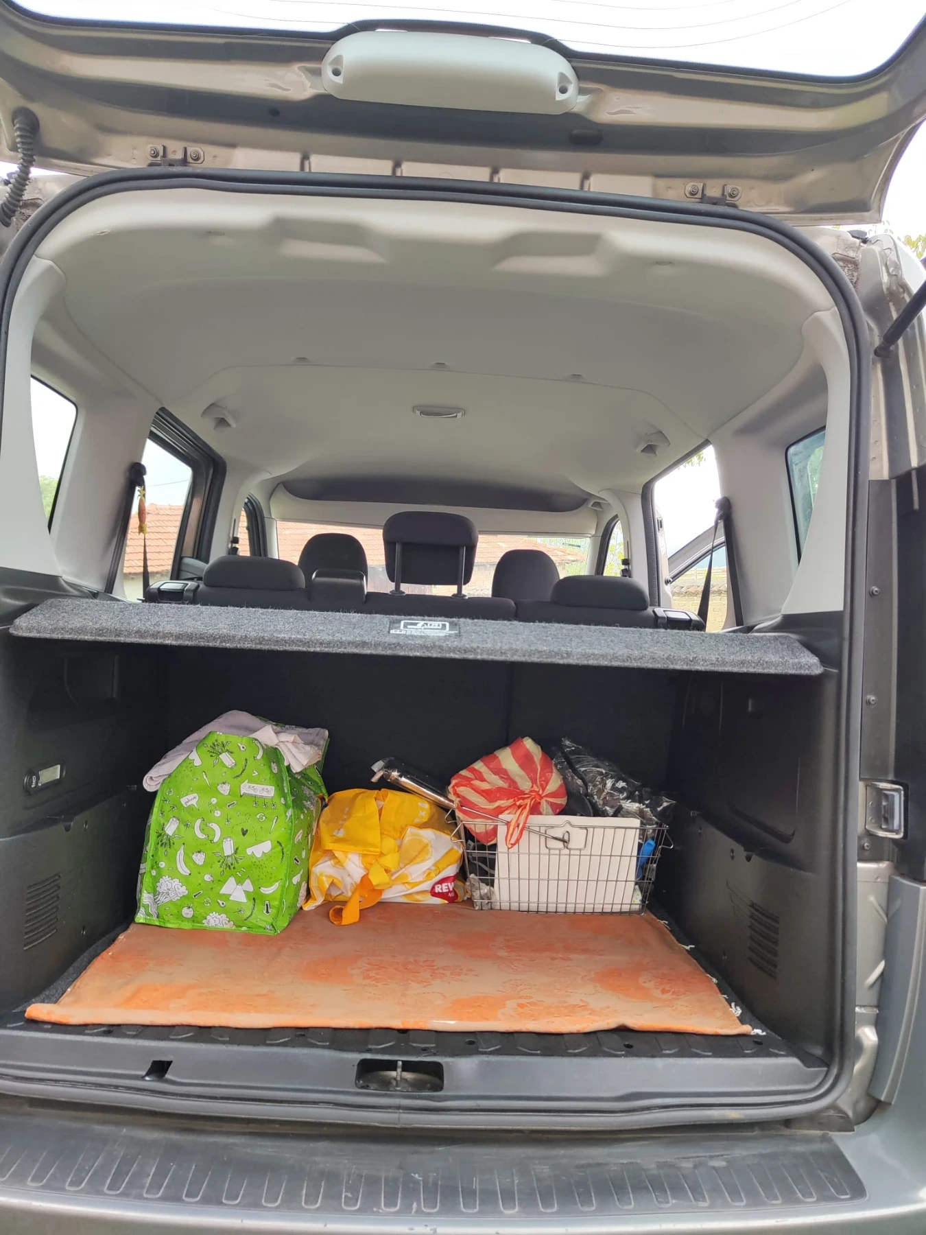 Opel Combo 1.4 - 94 КС, снимка 9 - Автомобили и джипове - 56242124