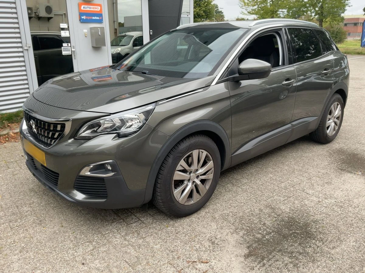Peugeot 3008 1.2 PureTech Active Business* ВНОС САМО СРЕЩУ 30%, снимка 2 - Автомобили и джипове - 56266218