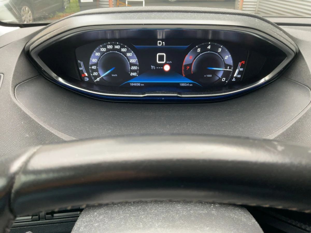 Peugeot 3008 1.2 PureTech Active Business* ВНОС САМО СРЕЩУ 30%, снимка 9 - Автомобили и джипове - 56266218