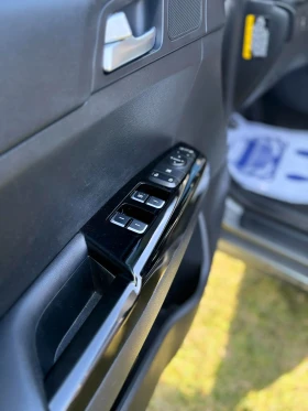 Kia Sportage 2.0 Dizel 4x4, снимка 13