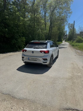 VW T-Roc 2.0 | Mobile.bg    4