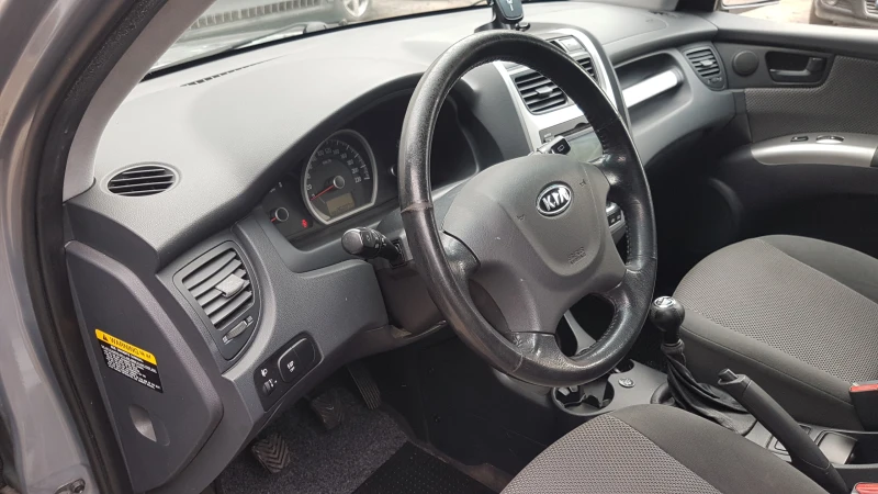 Kia Sportage 2.0i GAZ, снимка 14 - Автомобили и джипове - 49453306