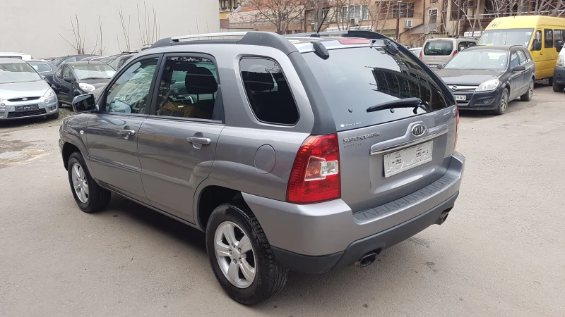 Kia Sportage 2.0i GAZ, снимка 7 - Автомобили и джипове - 49453306