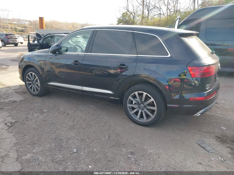 Audi Q7 PRESTIGE PKG / DISTRONIC / HEADUP / 360 /, снимка 4 - Автомобили и джипове - 52624914