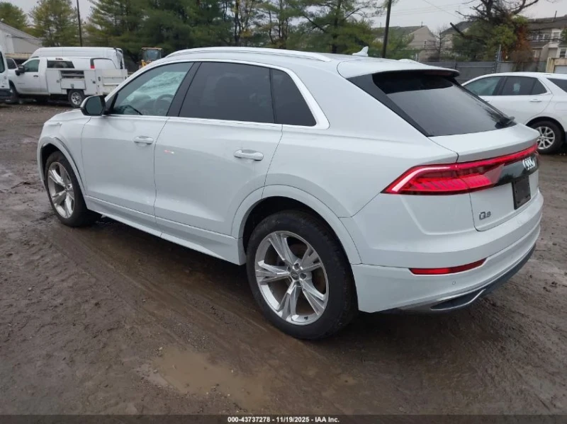 Audi Q8 55 TFSI PREMIUM , снимка 3 - Автомобили и джипове - 53379138
