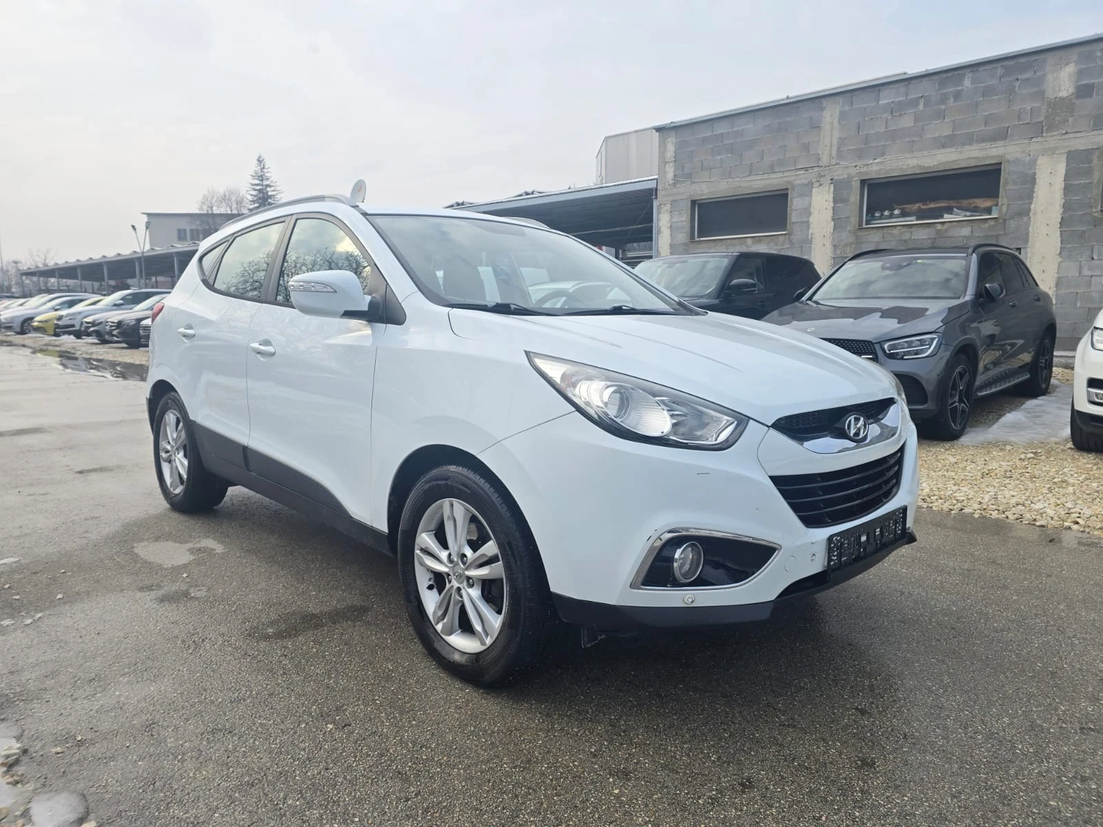 Hyundai IX35 1.7d - 116к.с. - Топ състояние - изображение 2