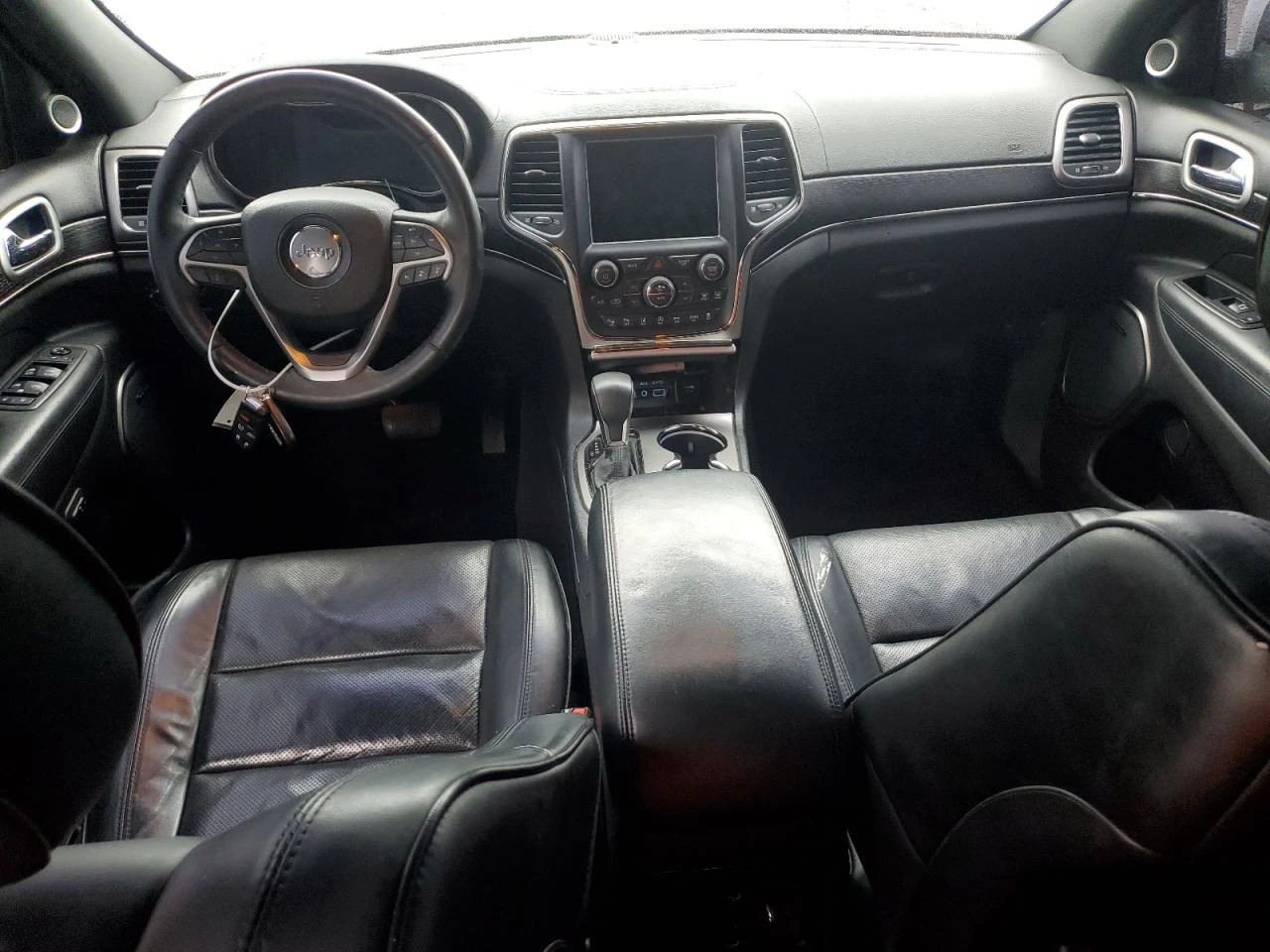 Jeep Grand cherokee Overland / 3.6 V6 / 4x4 / Кожа / ОБДУХВ. / - изображение 8