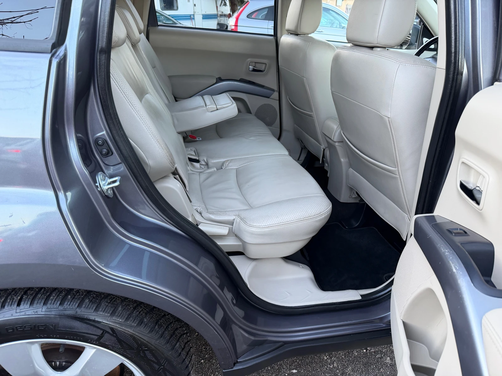 Mitsubishi Outlander 2, 4i, 4+ 4 , ръчна - изображение 9