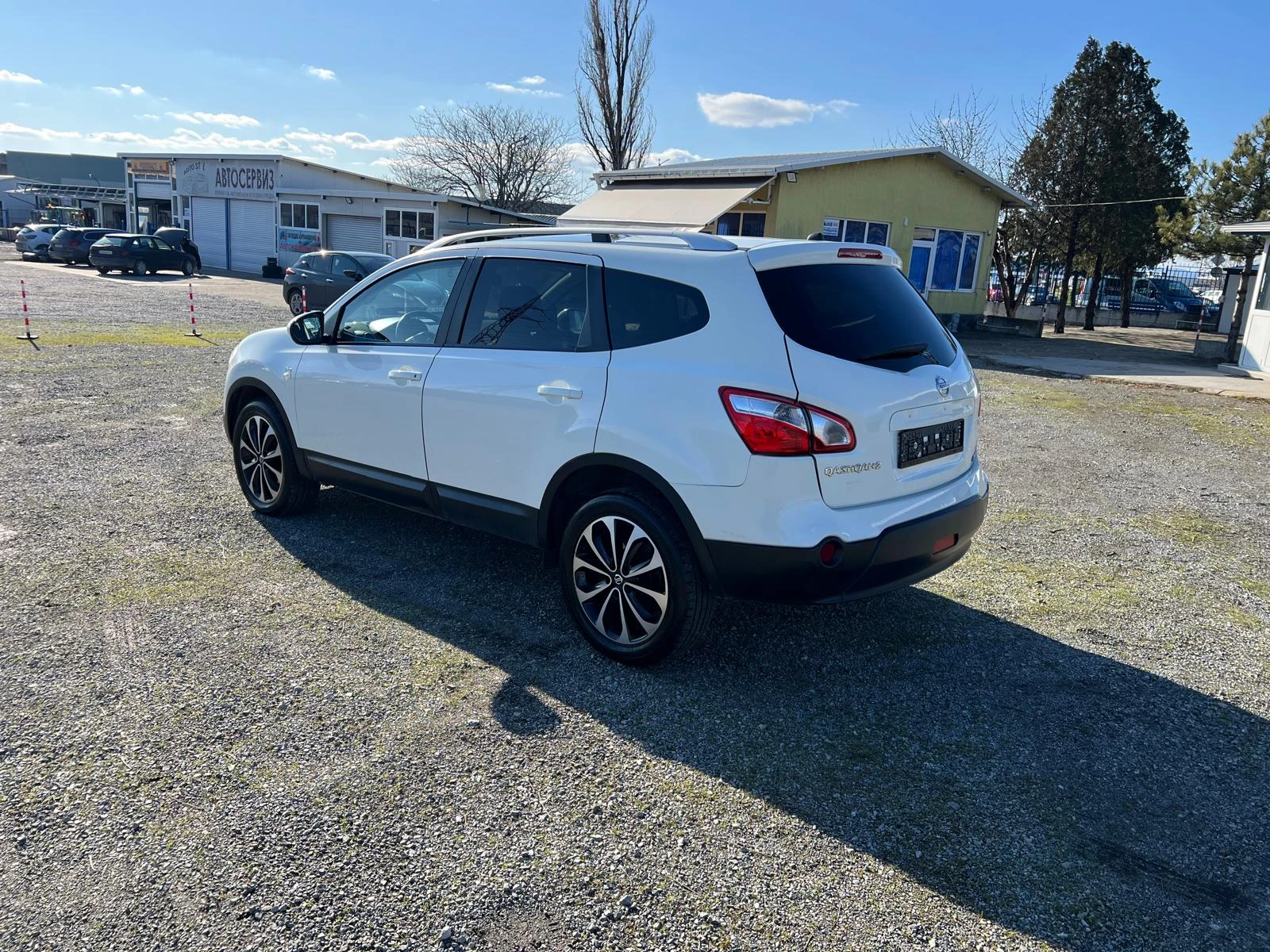Nissan Qashqai 1, 5dCi �������� 7 ������ ����������� | Mobile.bg � ����������� 7