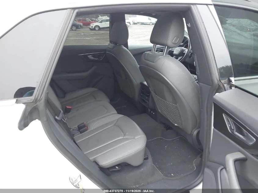 Audi Q8 55 TFSI PREMIUM  - изображение 8