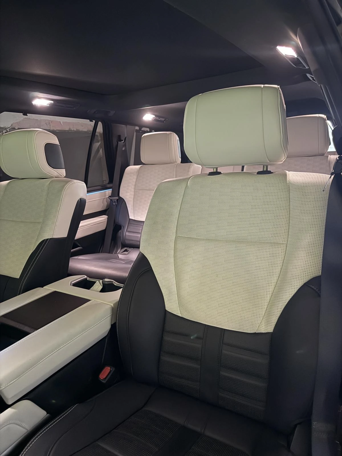 Toyota Sequoia, снимка 8 - Автомобили и джипове - 53736155