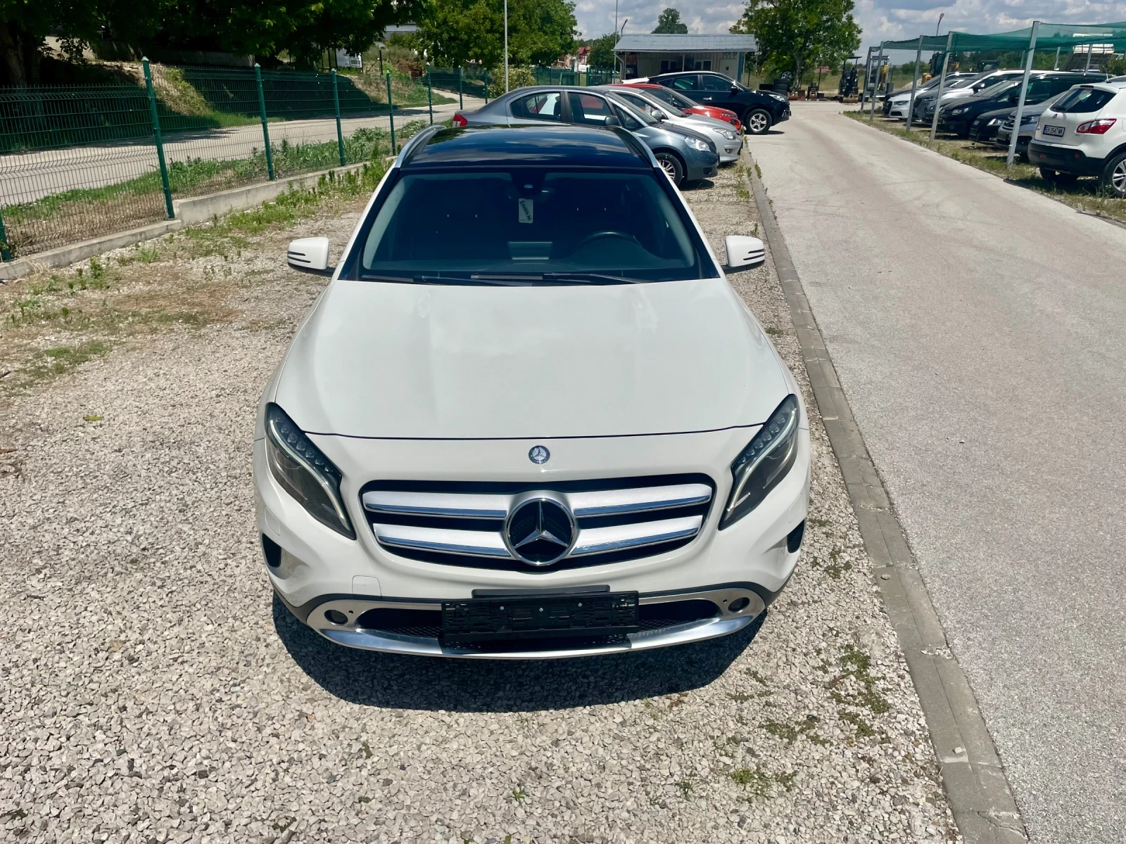 Mercedes-Benz GLA 200 Автомат, снимка 3 - Автомобили и джипове - 55195155