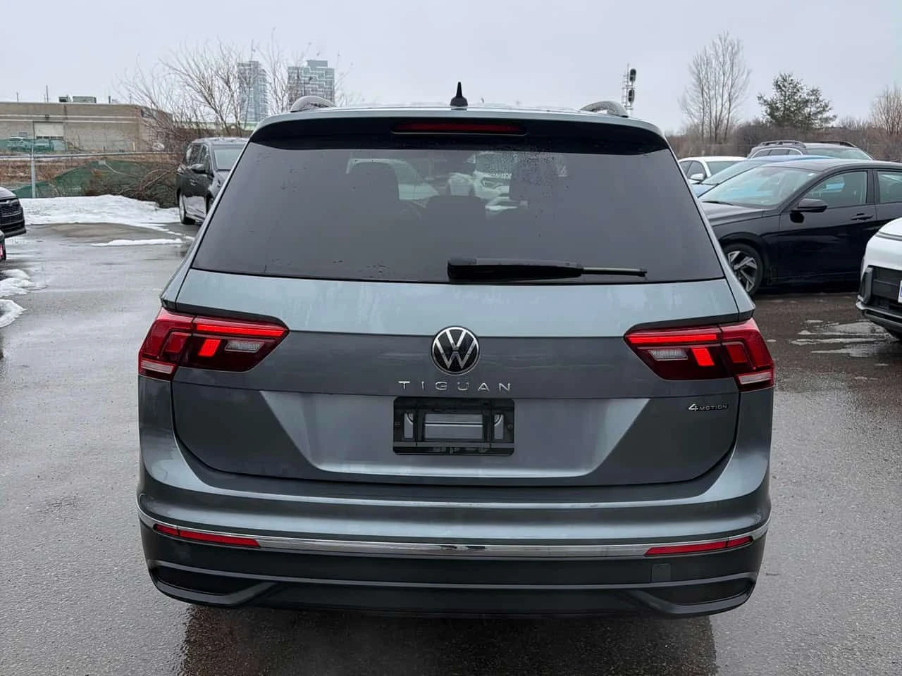 VW Tiguan * Comfortline * CARFAX * ПАНО * KEYLESS * ПОДГРЕВИ, снимка 4 - Автомобили и джипове - 53934798