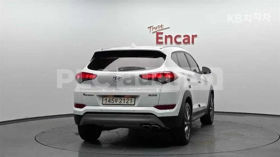 Hyundai Tucson, снимка 2 - Автомобили и джипове - 54147545
