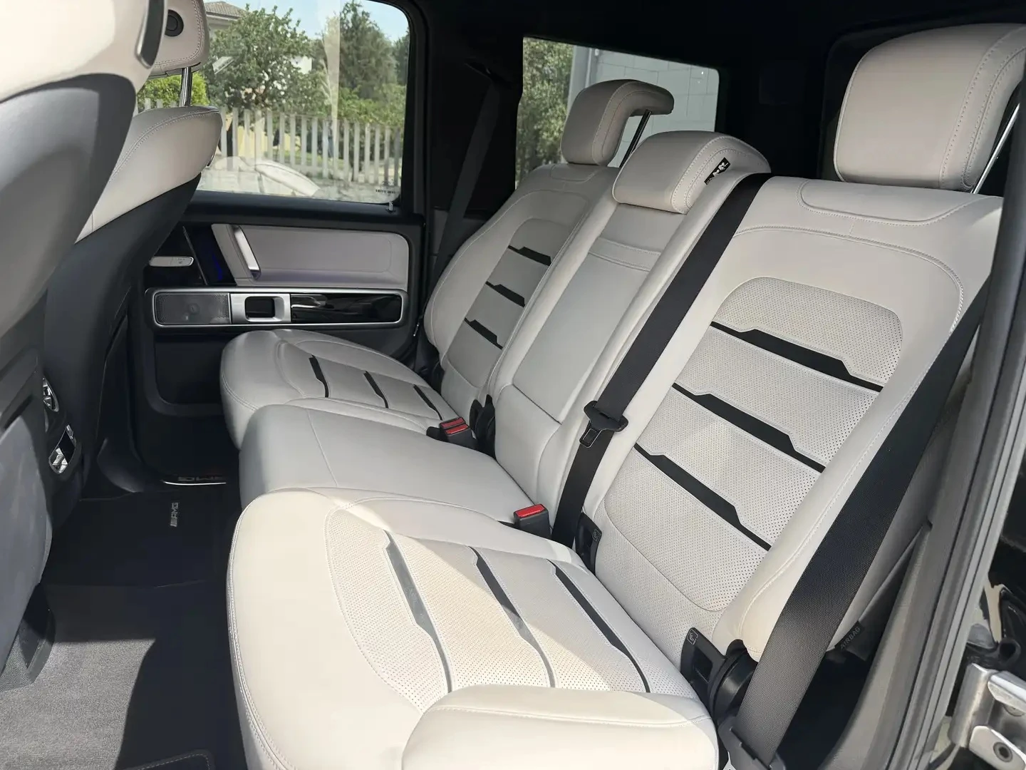 Mercedes-Benz G 63 AMG V8, снимка 9 - Автомобили и джипове - 54937910