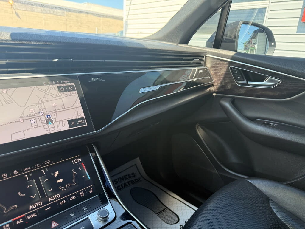Audi Q7 55 TFSI * ОБДУХ * ПОДГРЕВИ * 7 МЕСТА * 360 * ПАНО, снимка 13 - Автомобили и джипове - 55172704