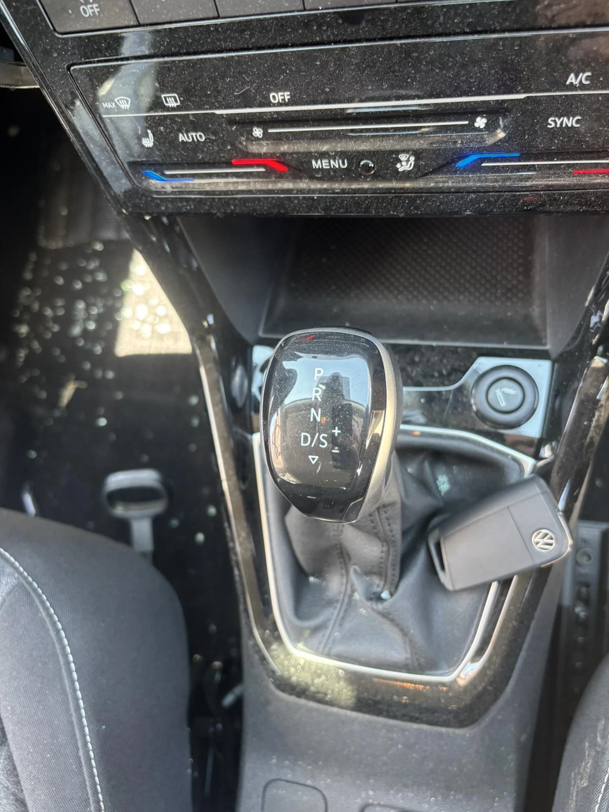 VW T-Cross 1.5, снимка 9 - Автомобили и джипове - 55445329