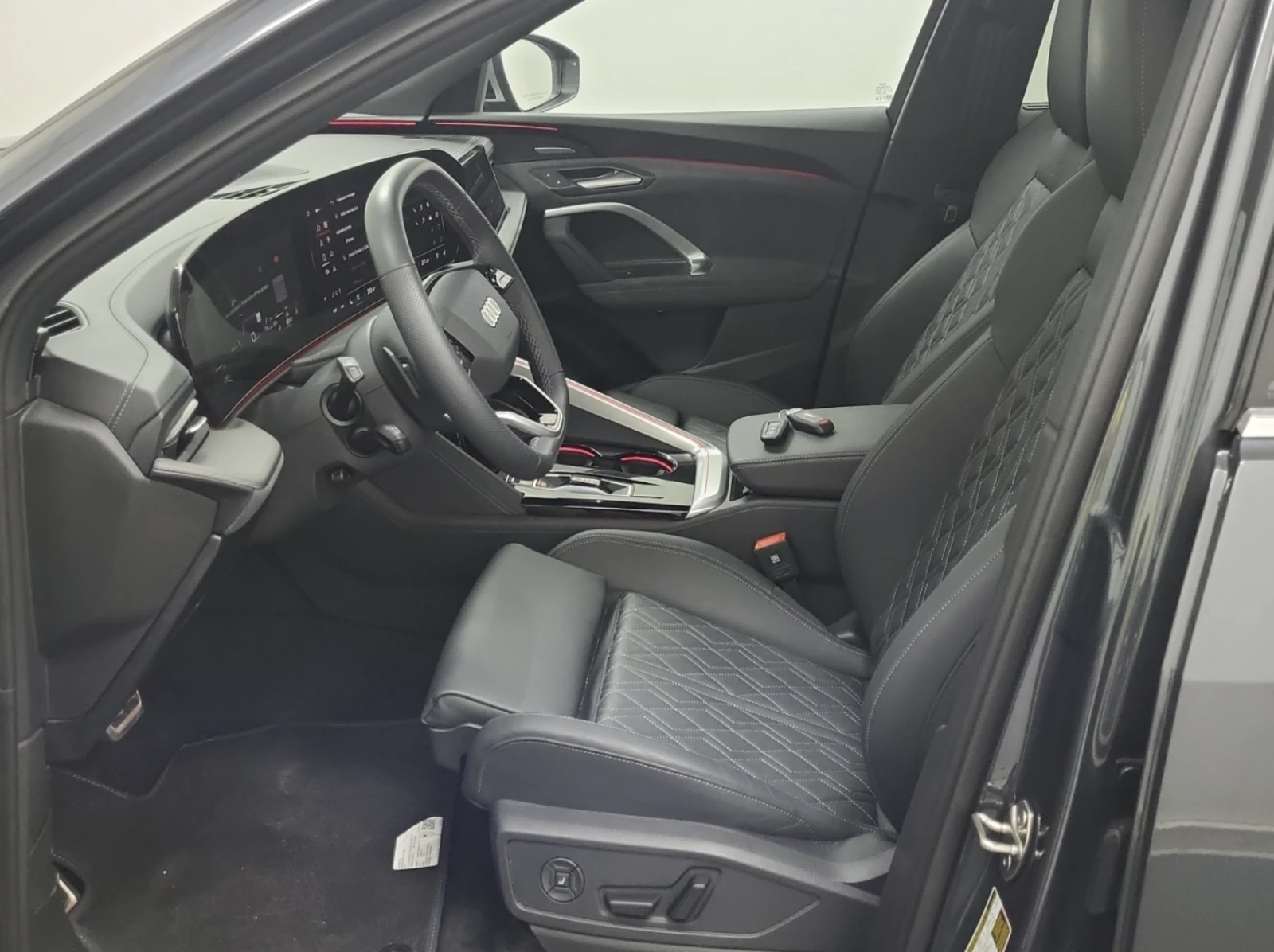 Audi SQ5 2025 Audi SQ5 TECHNIK, снимка 5 - Автомобили и джипове - 55950712