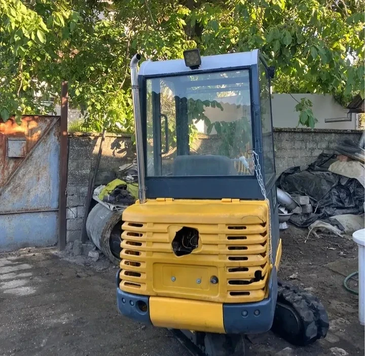 Багер JCB 8008, снимка 4 - Индустриална техника - 55723755