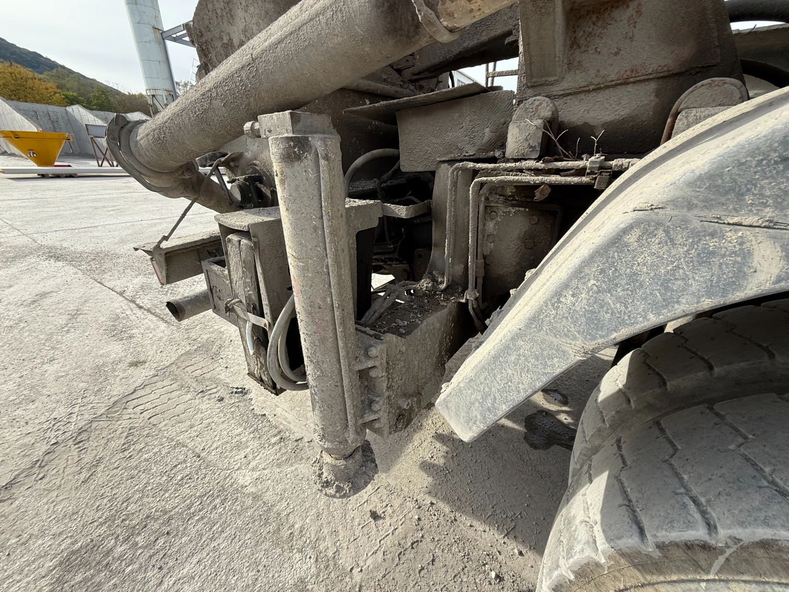 Бетон помпа Mercedes-Benz Actros - изображение 7