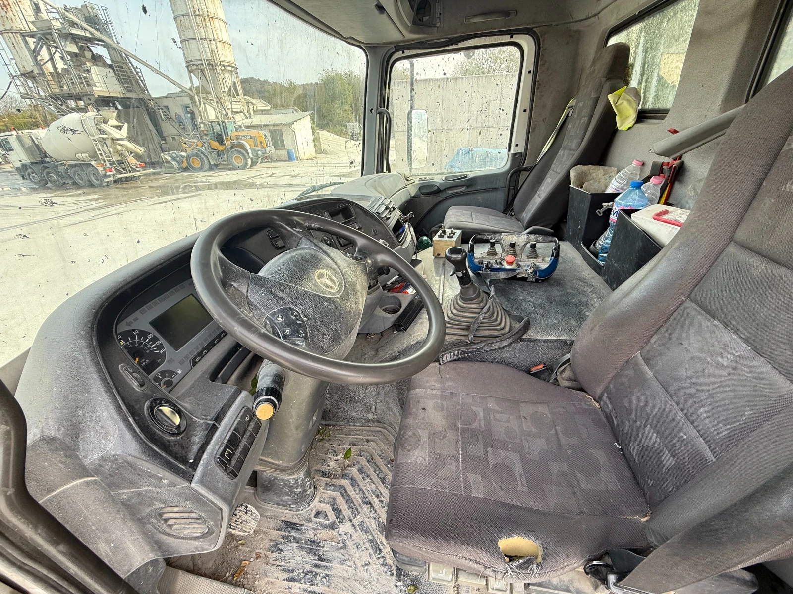 Бетон помпа Mercedes-Benz Actros - изображение 9