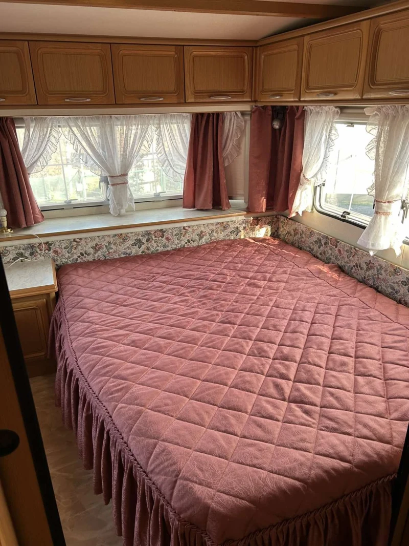 Каравана Hobby LandHaus 750UMF, снимка 12 - Каравани и кемпери - 52481415