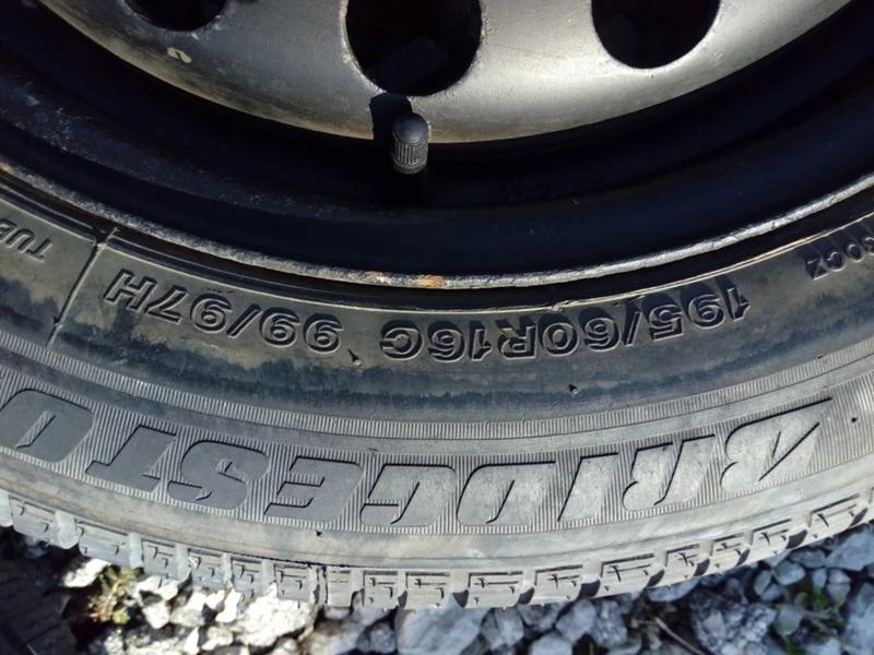 Гуми с джанти Bridgestone 195/60R16, снимка 6 - Гуми и джанти - 32378470