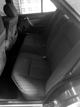 Mercedes-Benz 124 200 E, снимка 10