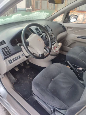 Mitsubishi Grandis - 100 € / 195.58 лв. - 69527846 2