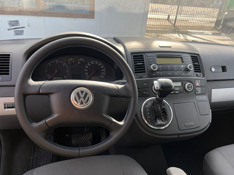 VW Multivan автомат, снимка 9 - Автомобили и джипове - 46421012