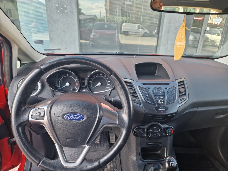 Ford Fiesta, снимка 10 - Автомобили и джипове - 47260113