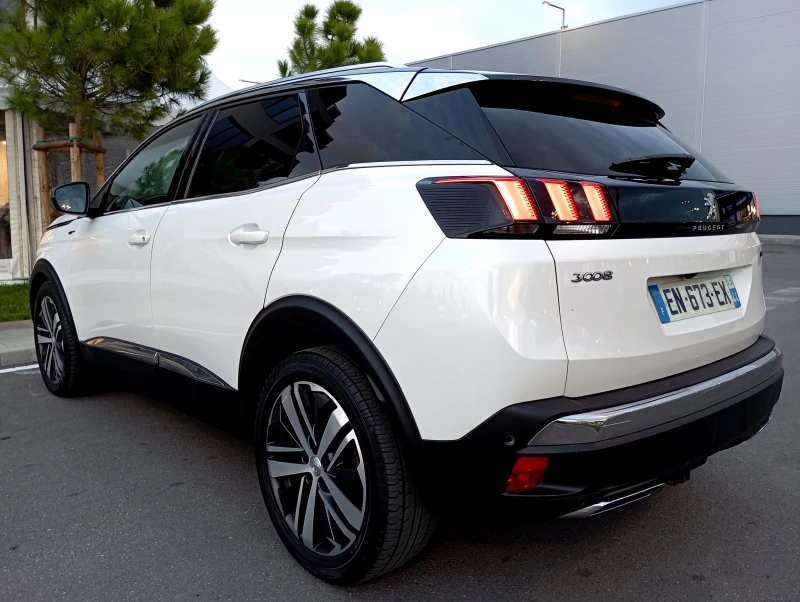 Peugeot 3008  GT* LED* XENON* PANORAMIC , снимка 8 - Автомобили и джипове - 47464735