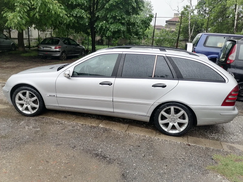 Mercedes-Benz C 220 2.2 cdi, снимка 5 - Автомобили и джипове - 47720530