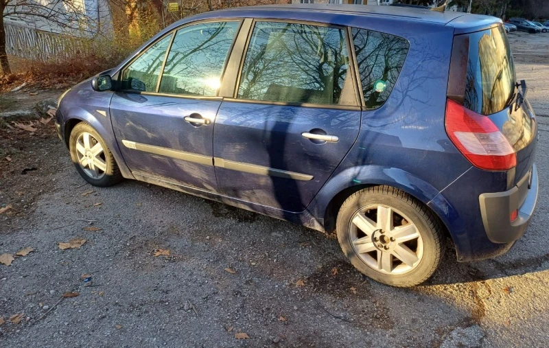 Renault Scenic 2.0 бензин, снимка 4 - Автомобили и джипове - 49534948