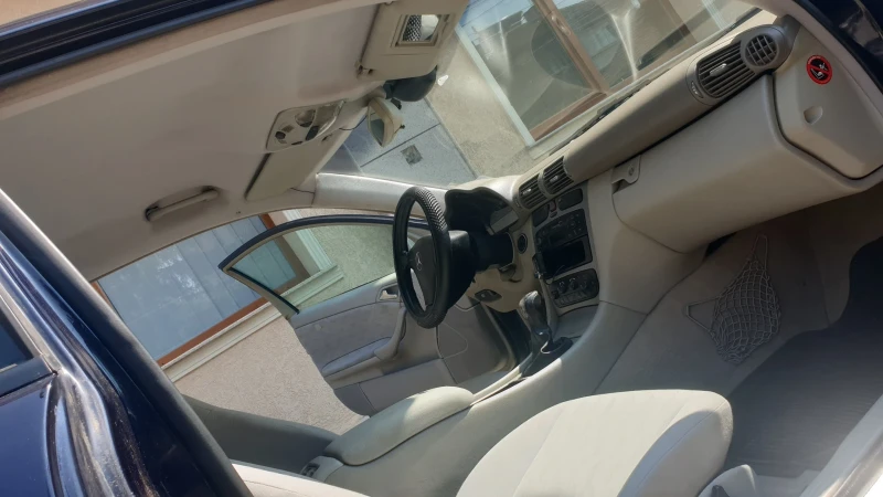 Mercedes-Benz C 230 Газова уредба , снимка 8 - Автомобили и джипове - 52428267