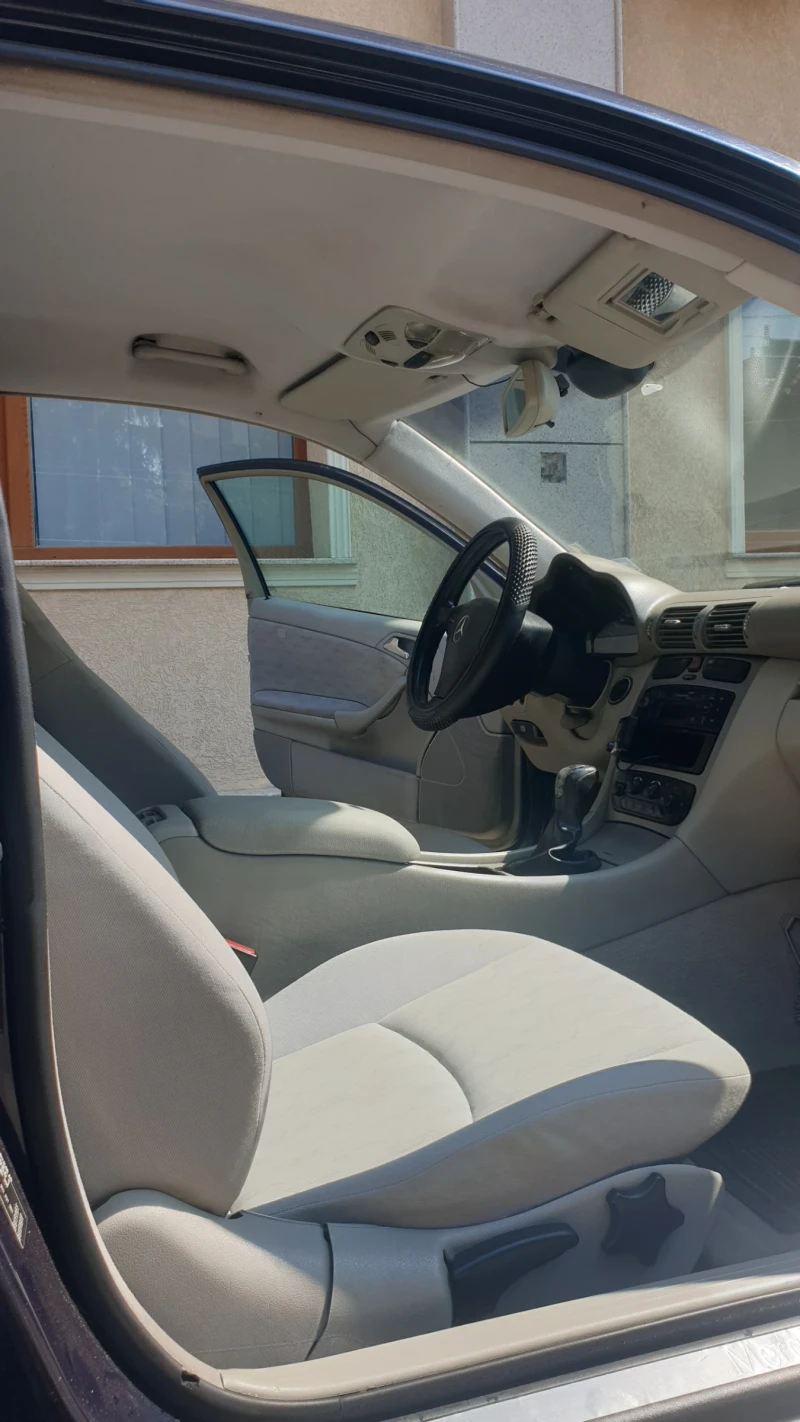 Mercedes-Benz C 230 Газова уредба , снимка 9 - Автомобили и джипове - 52428267