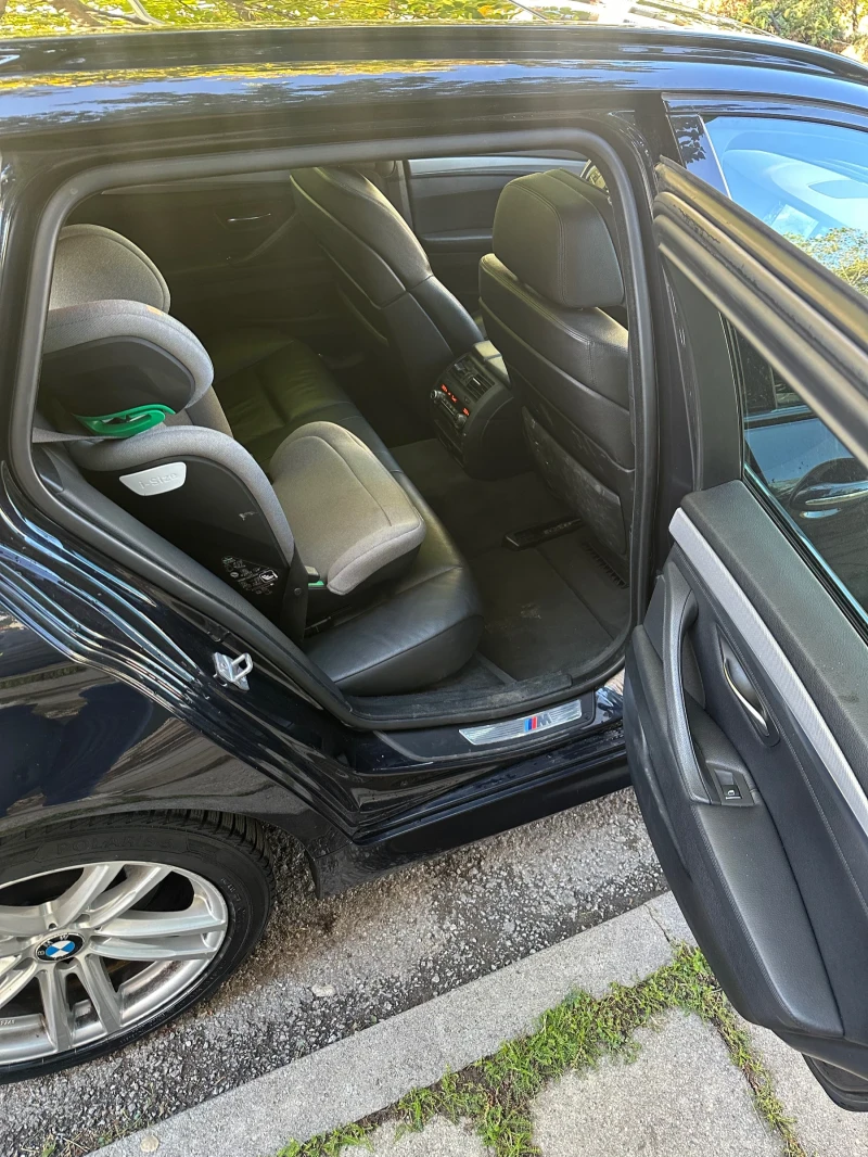 BMW 530 Дистроник/Head-up/Теглич/LaneAssist/SoftClose, снимка 6 - Автомобили и джипове - 52291782