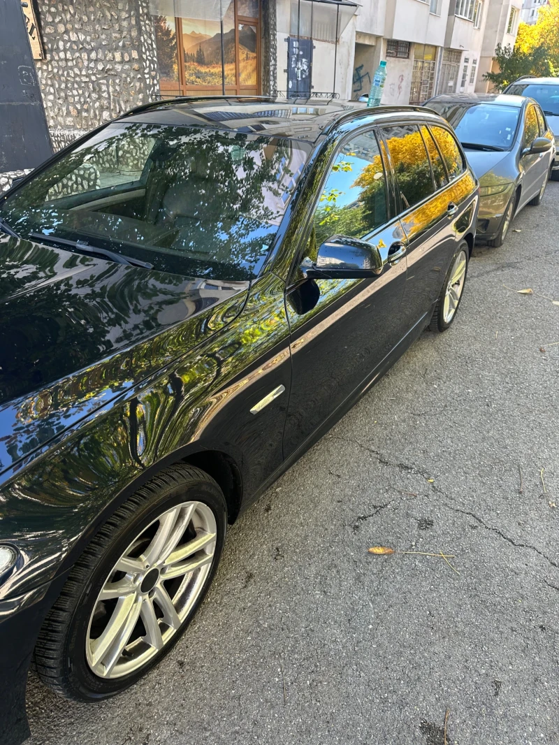 BMW 530 Дистроник/Head-up/Теглич/LaneAssist/SoftClose, снимка 2 - Автомобили и джипове - 52291782