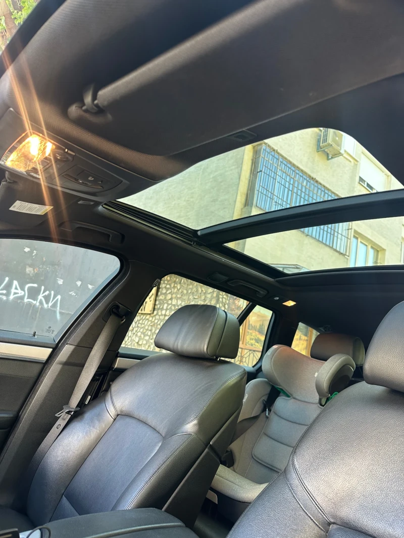 BMW 530 Дистроник/Head-up/Теглич/LaneAssist/SoftClose, снимка 9 - Автомобили и джипове - 52291782