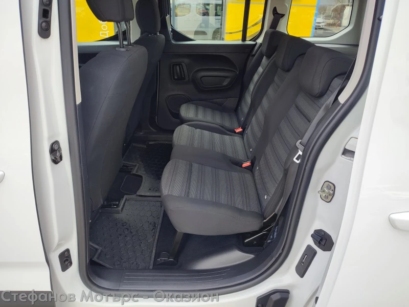 Opel Combo Life 4+ 1 Edition 1.5 Diesel (130hp) AT8, снимка 13 - Автомобили и джипове - 52558980